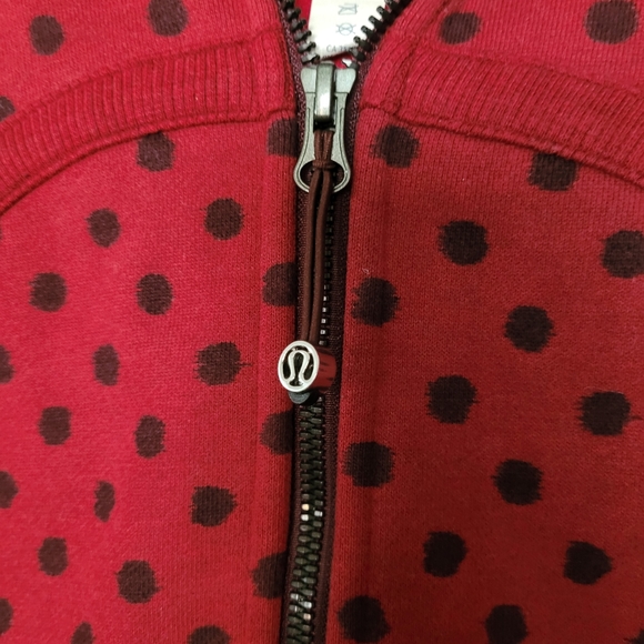 Lululemon Scuba Hoodie - Picture 4 of 4